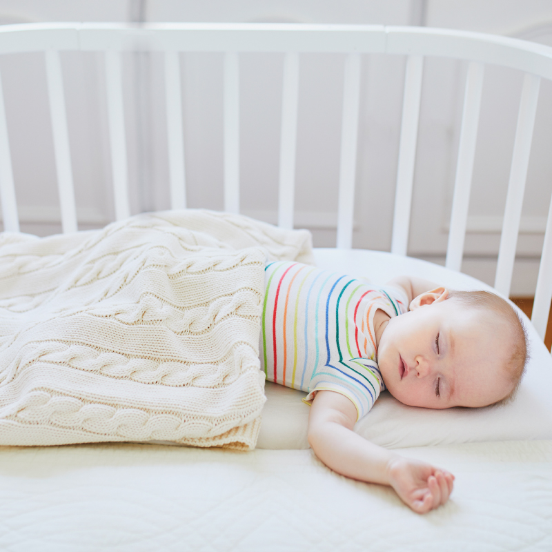 Основная польза сна матери с ребенком